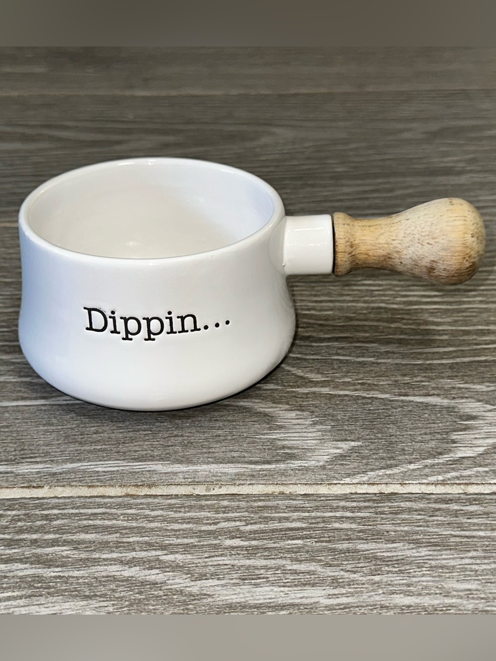 Mud Pie Circa Collection White Ceramic Dip 5” Pot Wooden Handle Dippin Cottage